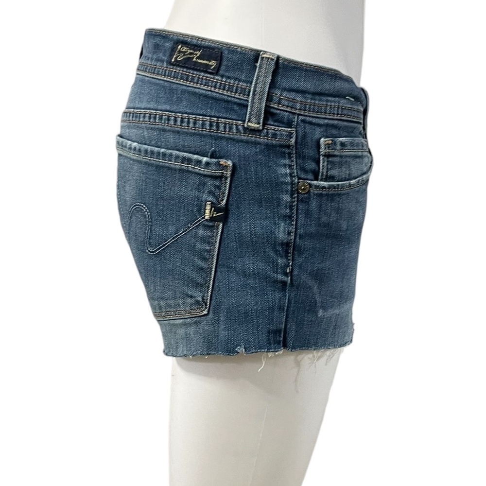 Citizens of Humanity Cut Off Jean Shorts - Picture 5 of 9